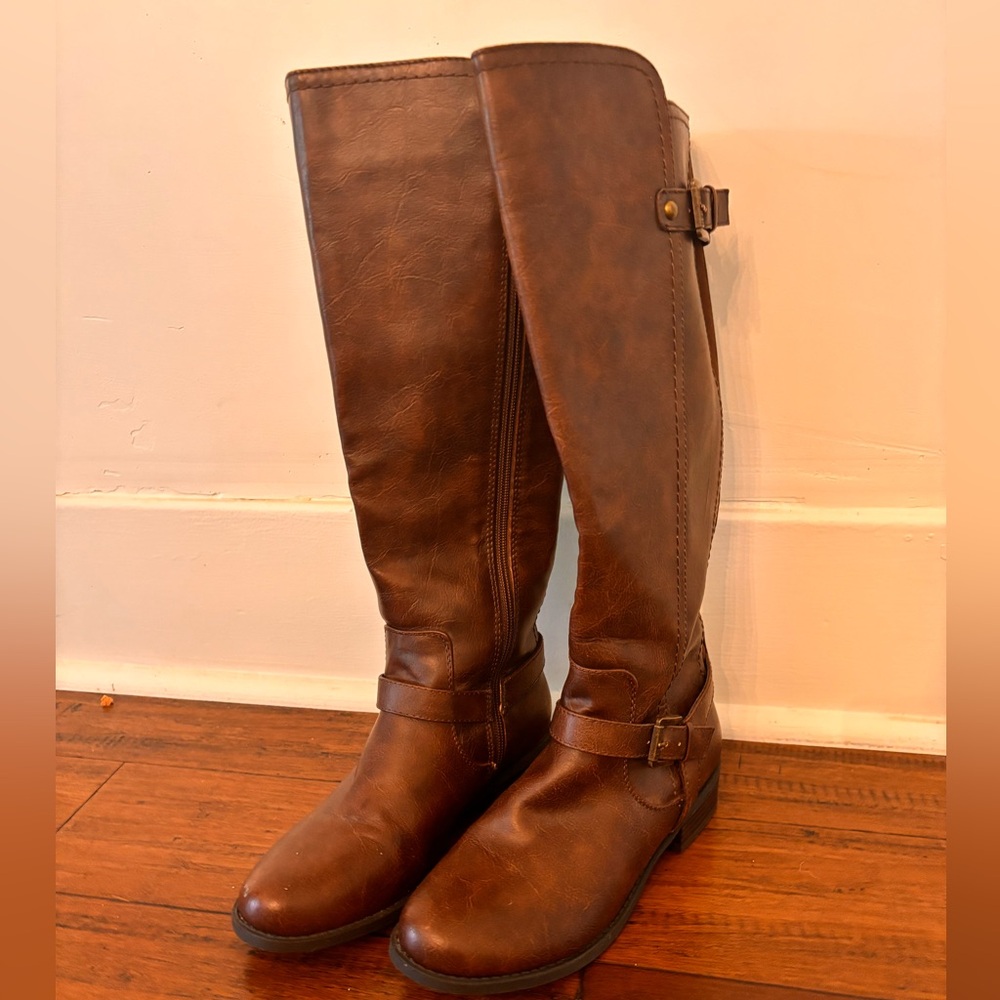 Guess boots